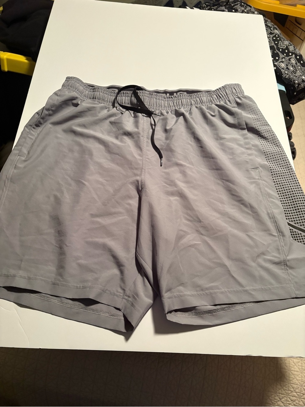 Under Armour Men's Light Gray Athletic Shorts with Black Drawstring